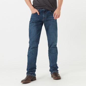 Wrangler Men's Retro Slim Boot Cut River Wash Jeans