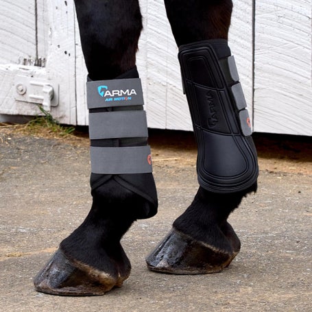 Shires ARMA Air Motion Bottes de brossage Noir poney, Noir