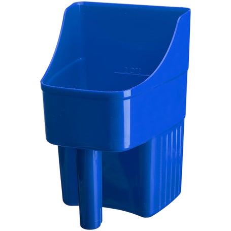 Enclosed 3-Quart Plastic Feed Scoops [Berry Blue]