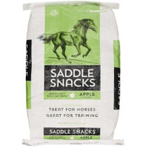 MannaPro Saddle Snacks Apple Horse Treats 18 lbs