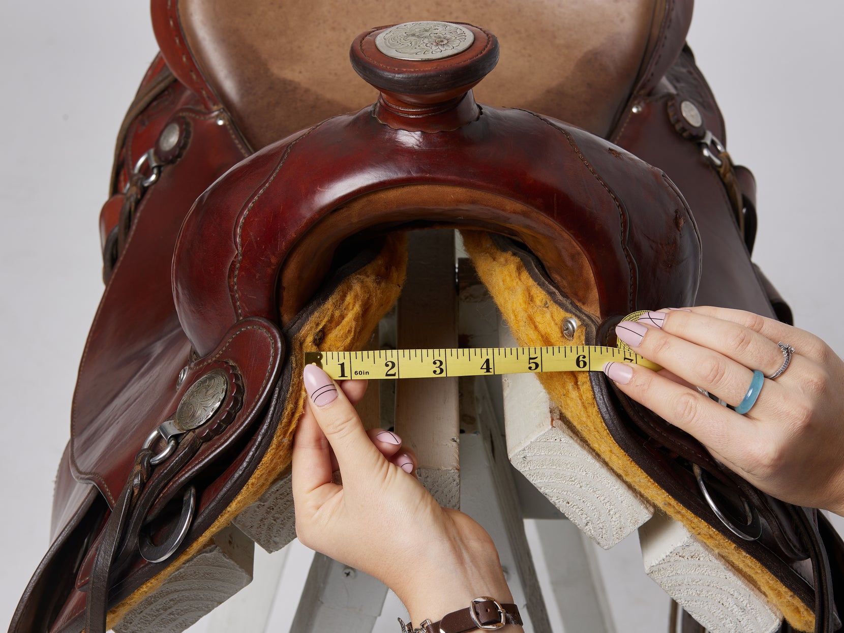 How to Measure English, Western, & Endurance Saddles