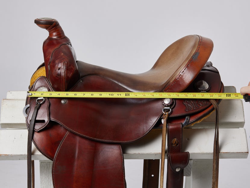 Measuring Western saddle skirt length